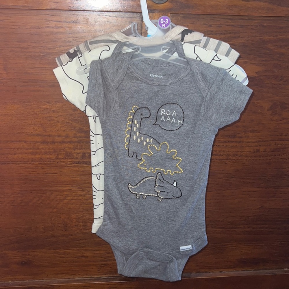 NWT 3 Gerber organic cotton onesies